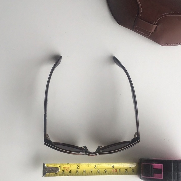 RAEN Dayton optics chocolate Frame Sunglasses with Brown Case
